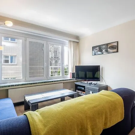 Apartment Spacious For 7 People Ostend