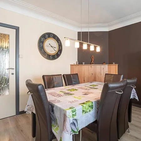 Spacious For 7 People * Oostende