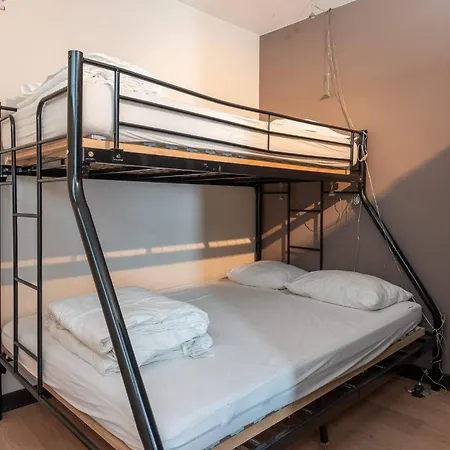 Appartamento Spacious For 7 People