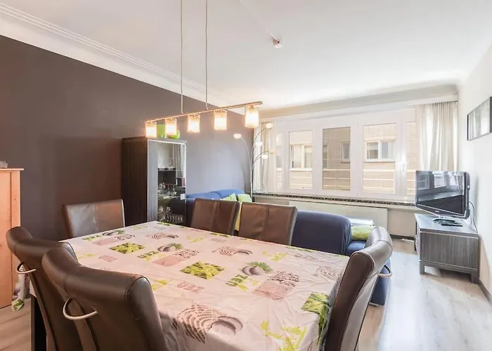 Spacious For 7 People Апартаменти *