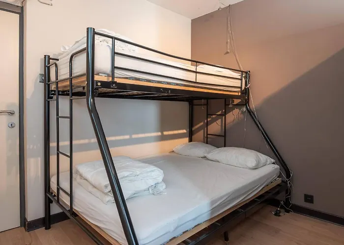 Апартаменти Spacious For 7 People