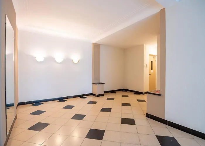 Apartment Spacious For 7 People *