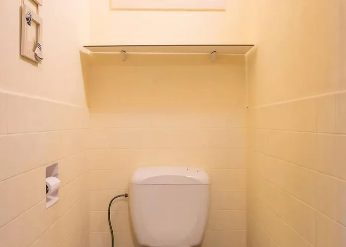 Spacious For 7 People 公寓 奥斯滕德